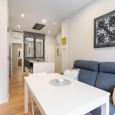 Apartamento Holi-rent Padre Manjon Sevilla